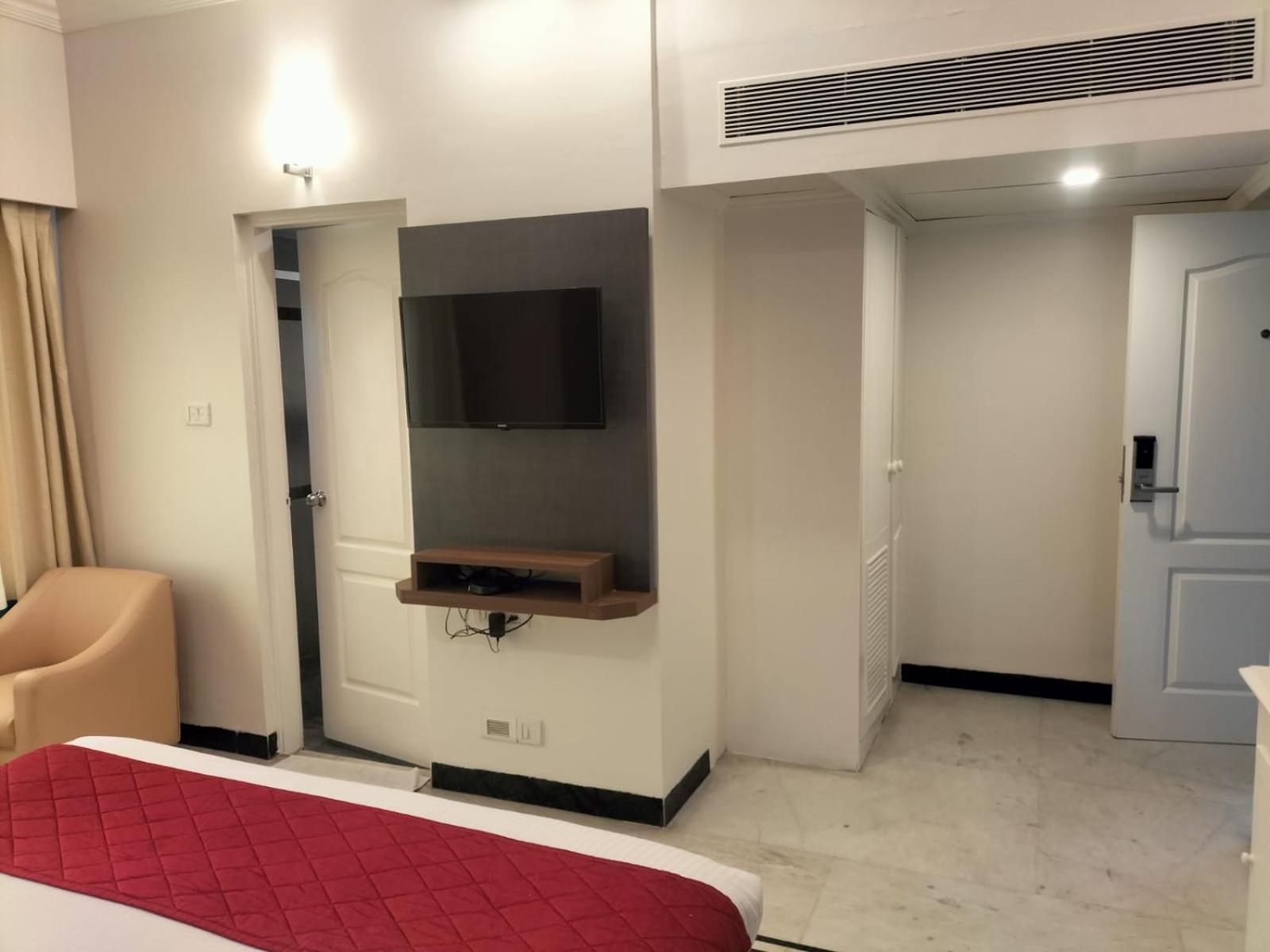 Zip By Spree Hotels Surabi International Vellore Kültér fotó