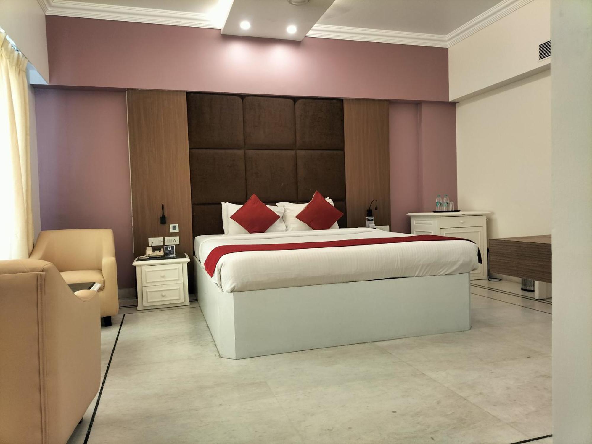 Zip By Spree Hotels Surabi International Vellore Kültér fotó