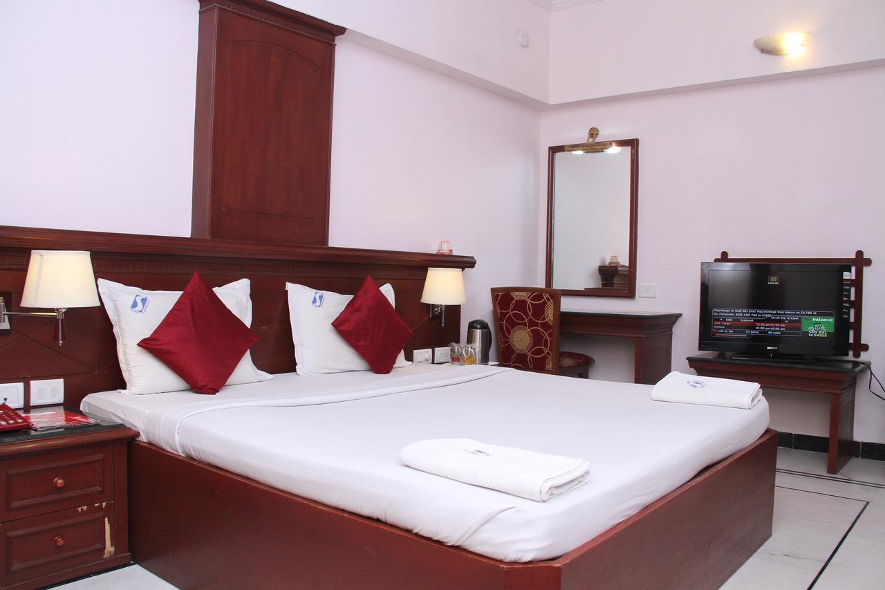 Zip By Spree Hotels Surabi International Vellore Kültér fotó